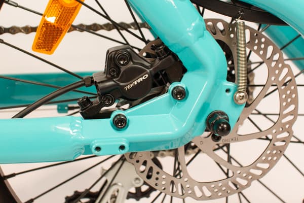 A Tektro hydraulic disc brake on a Tribe Evamos Longtail